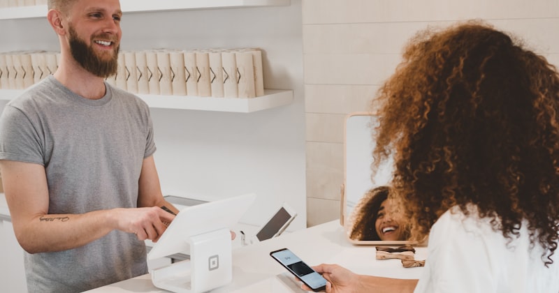 Shopify Agentic Storefronts: when shopping starts in conversation
